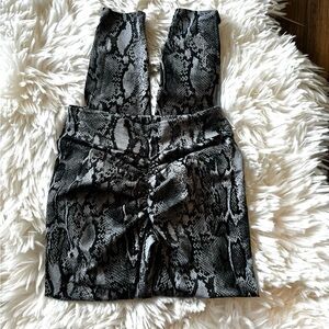 LiCi Fit - High wasted scrunch leggings